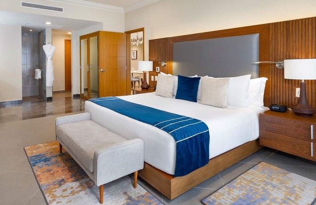 Villa La Valencia - Lux Suite 2BR/3BA - Cabo San Lucas