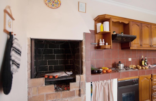 Villa Las Flores: detached villa of 8000 m2 with private pool and gardens