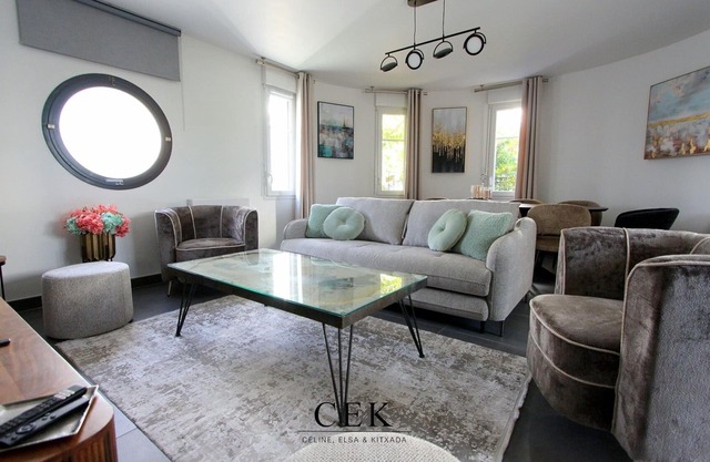 VILLA Le Madison: Townhouse for 12 people Val d'Europe-Disneyland Chessy