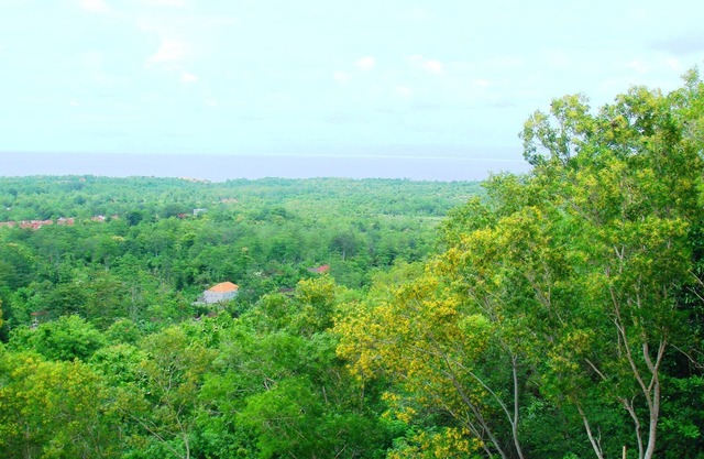Villa Leana - 4 Bedroom, family friendly inc. pool fence, cook and epic sunsets