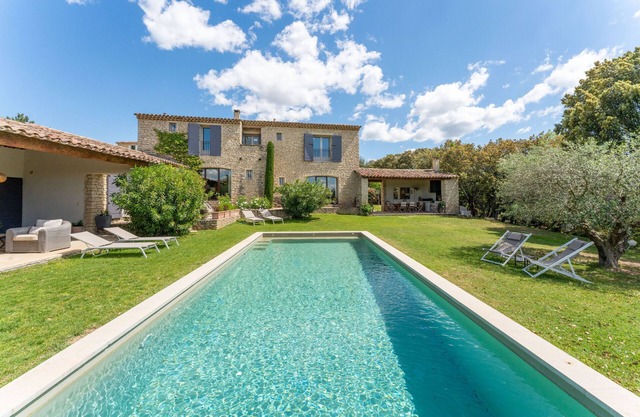 Villa 'Les Terrasses De Gordes' with Private Pool & Wi-Fi
