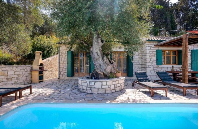 Villa Levrecchio - Two Bedroom Villa, Sleeps 4