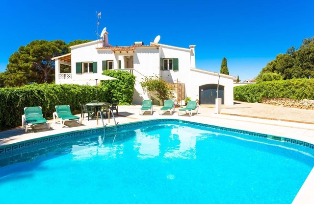 Villa Luisa - Three Bedroom House, Sleeps 6
