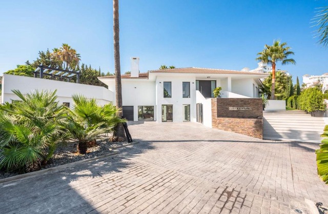 Villa Macarena - Extravagant & Luxurious Dream