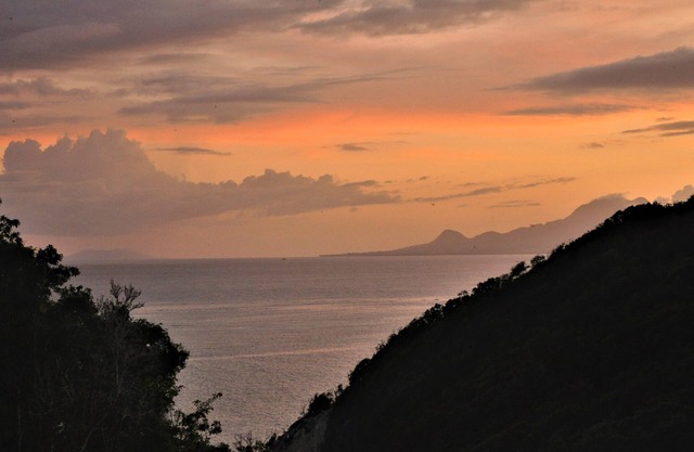 villa MAGAR standing overlooking the sea Pool and Jacuzzi
