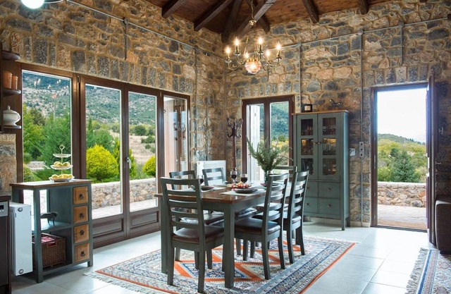 Villa Mainalis