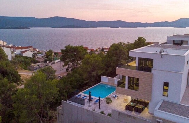 Villa Mara in Komarna by Villas Guide