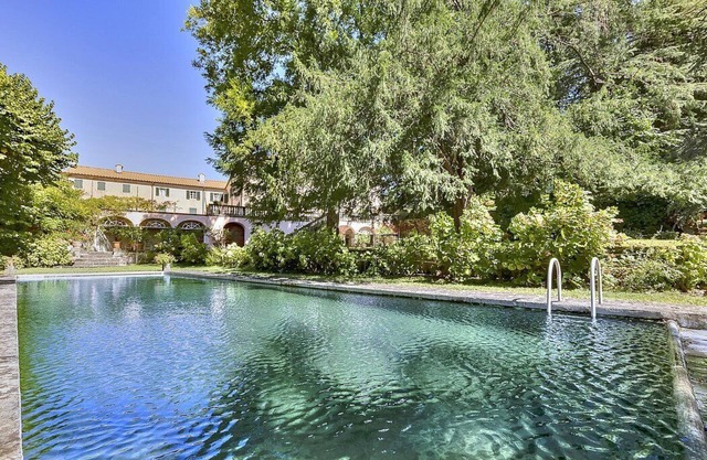 Villa Margaret: A splendid nineteenth-century three-story historical villa surrounded by the greenery, with Free WI-FI.