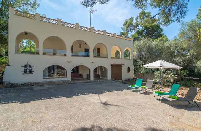 VILLA MARIA 6 - Beautiful villa in exclusive area near the beach.
