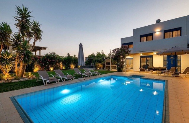 Villa Mariani II Newly renovated June 2024, Lindos 10 min, Lothiarika beach 120m