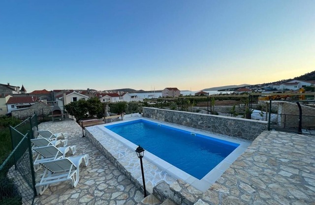 Villa Marta I beautiful house in center of old city and lovely pool