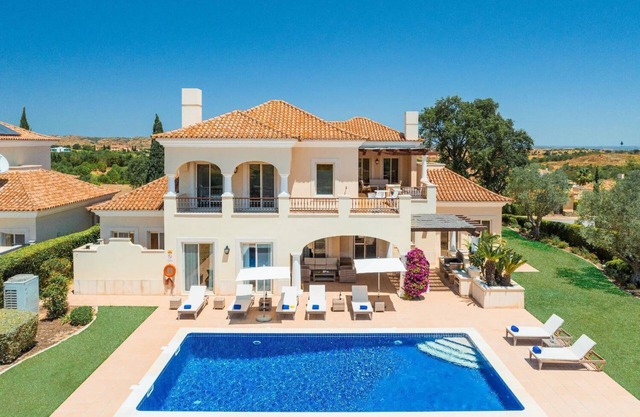 Villa Monte Rei Golf