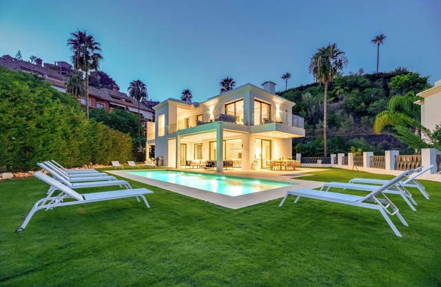 VILLA MONTE HALCONES VACATION MARBELLA