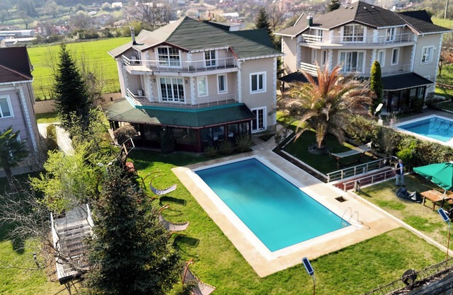 VILLA MOON