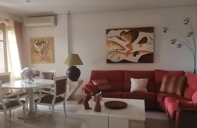 Villa muy Tranquila a 12km de Valencia y 7 del Aeropuerto