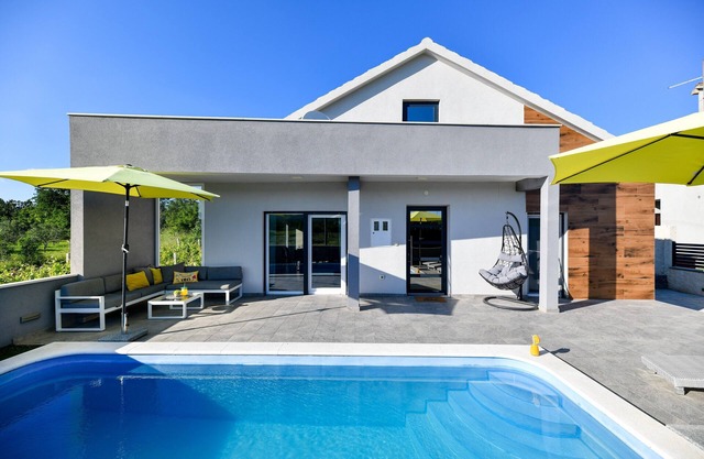 Villa Natali* 2 bedroom villa with private pool