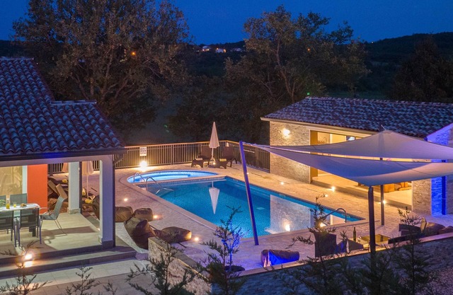 Villa Natalli– 50 m2 Pool, Jacuzzi and large garden