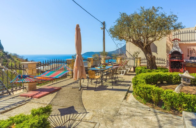 Villa Nena - Spacious Apartment in Peaceful Location
