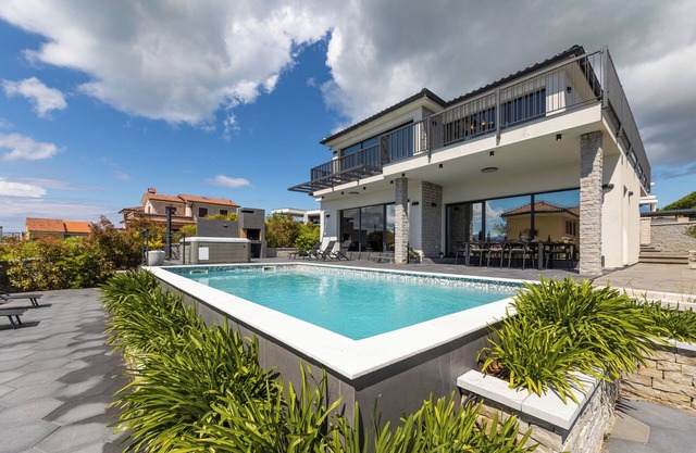 Villa Niko with heated pool and sauna (Kvarner - Linardići)