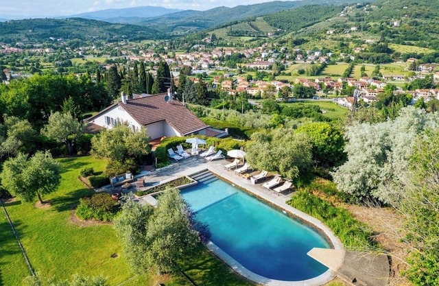 Villa Ninfeo 10+4, Emma Villas