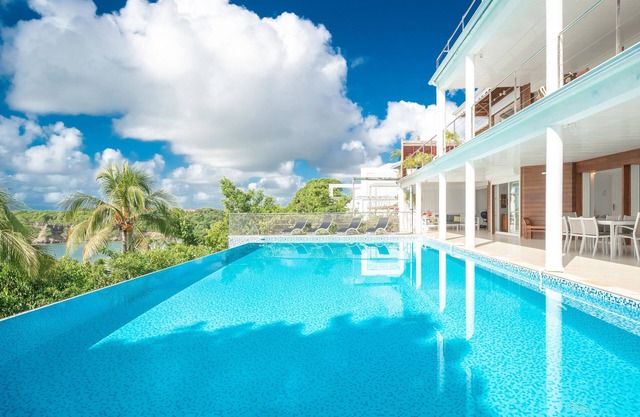 Villa Nora with breathtaking sea views, private pool, refined atmosphere