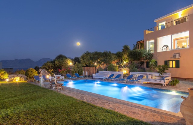 Villa Odyssia-unique experience of relaxation and comfort close to sandy beach