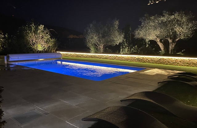 Villa of charm entirely air-conditioned in residence with swimming pool