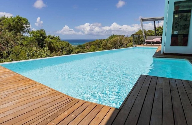 VILLA OKALM SEA VIEW AND POOL GOSIER GUADELOUPE BEACH ACCESS