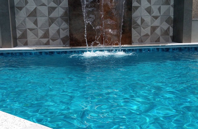 VILLA ON THE BEACH WITH POOL, Cond. Closed, with lots of nature and leisure