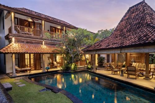Villa Oost Indies - Luxury Fully Staffed Villa in Central Seminyak, Near Beach