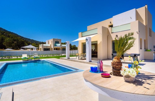 Villa Paleos Evergreen by Villa Plus