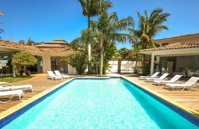 Villa Pampelonne Horseshoe