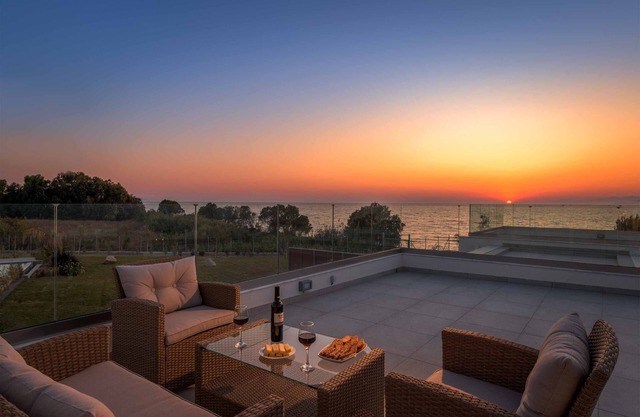 Villa Panaxia Akte - Two Bedroom Villa, Sleeps 4