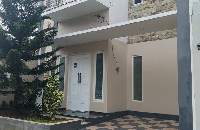 Villa Panda kota wisata batu
