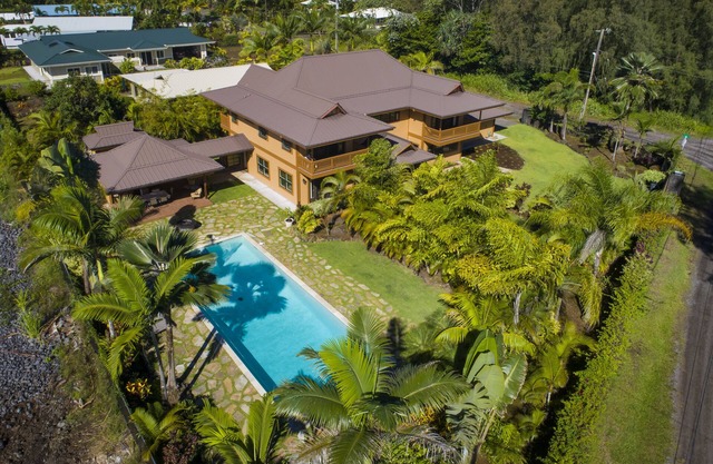 Villa Paraiso - Huge Pool with Hot Tub, for up to 12 people