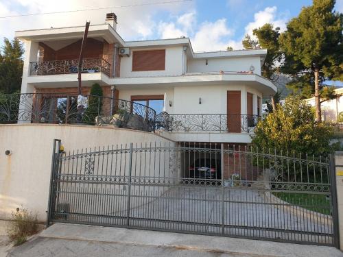 Villa Perla with Sea View