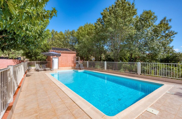 Villa 'Piscine Proche Lac Du Salagou' with Private Pool, Private Terrace and Wi-Fi
