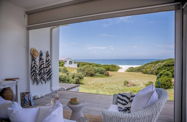Villa Plettenberg - Four Bedroom Villa, Sleeps 8