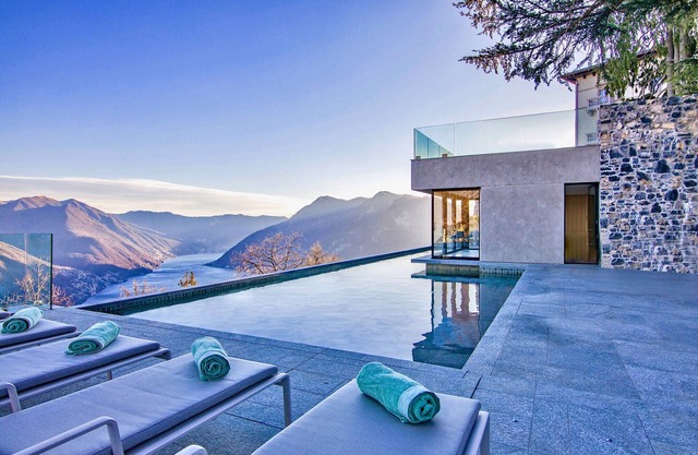 VILLA PRESTIGE - Eight Bedroom Villa, Sleeps 14