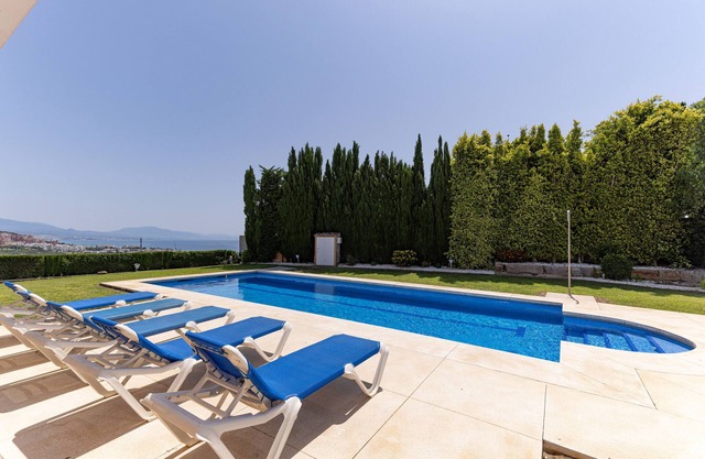 Villa Princesa Kristina with Sea & Mountain View, Pool and Wi-Fi