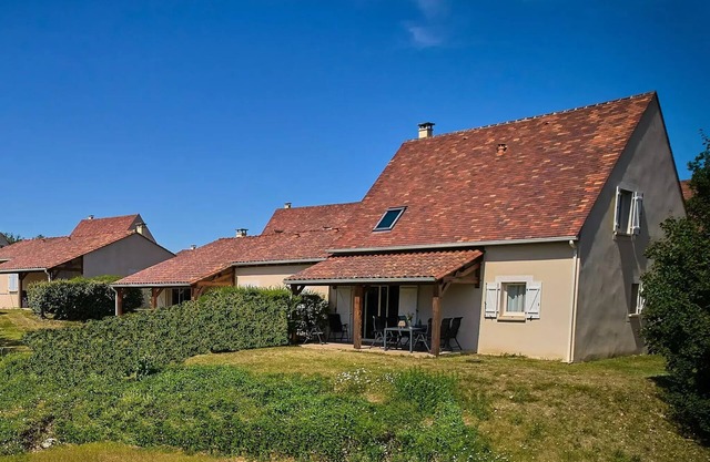 Villa, private pool, detached, 2 bathrooms 6 persons