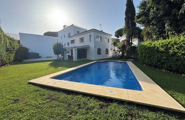 Villa Qi, a gorgeous fully renovated villa - 5 ensuite bedrooms.