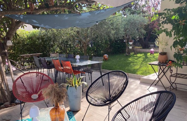 Villa refaite à neuf sur jardin arboré