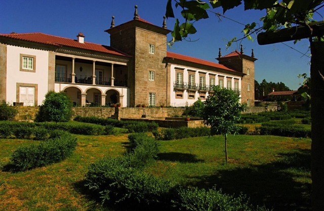 Villa rental near Porto,self catered villa Portugal,Ponte de lima holiday rental,vacation rental Porto