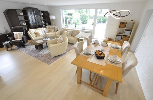 Villa Residenz - Modern; Quiet and very well located vacation apartment, as good as new!