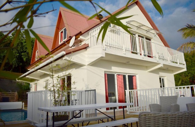 Villa resplendissante a Piton Saint Leu avec piscine privee