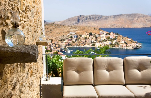 Villa Ricolas - Unique Symi Mansion