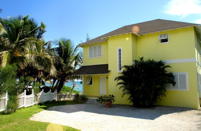 Villa Right On The Ocean, Private Property In Cul-de-sac, Secluded, Quiet