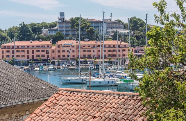 Villa Romana /Apartment Kata Vrsar with Sea View