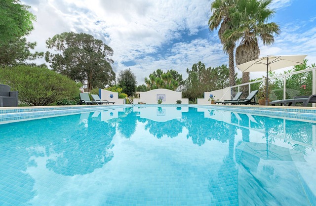 Villa 'Sítio das Rolas - Selão da Eira' with Sea View, Private Pool and Wi-Fi